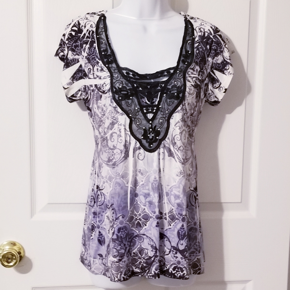 Unity World Wear scoop neck Tunic Top